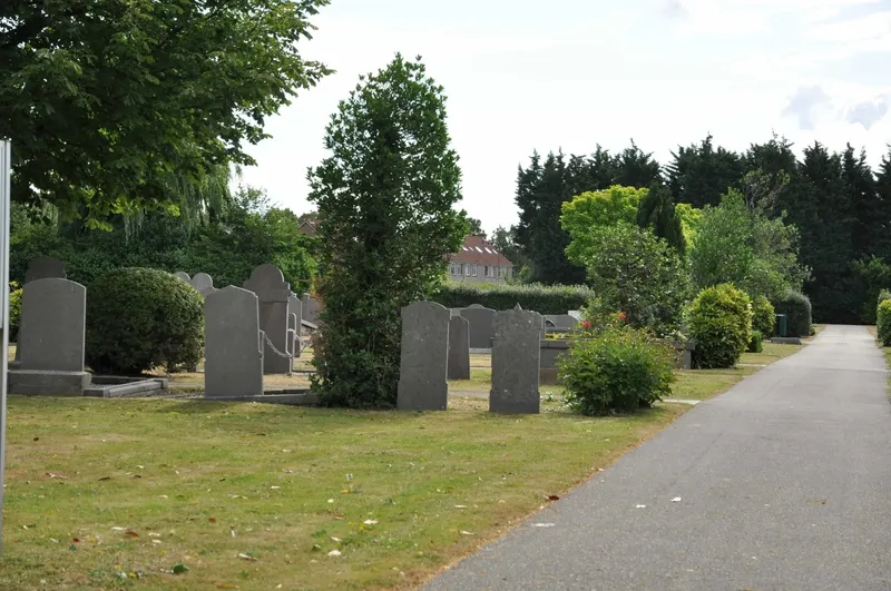 Grafstenen op de begraafplaats van Begrafenisverzorging Dorst