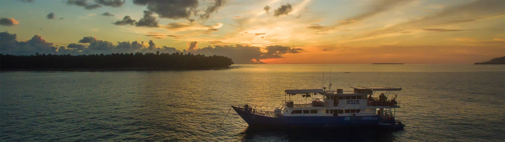 Asia Surf Charters Mentawai