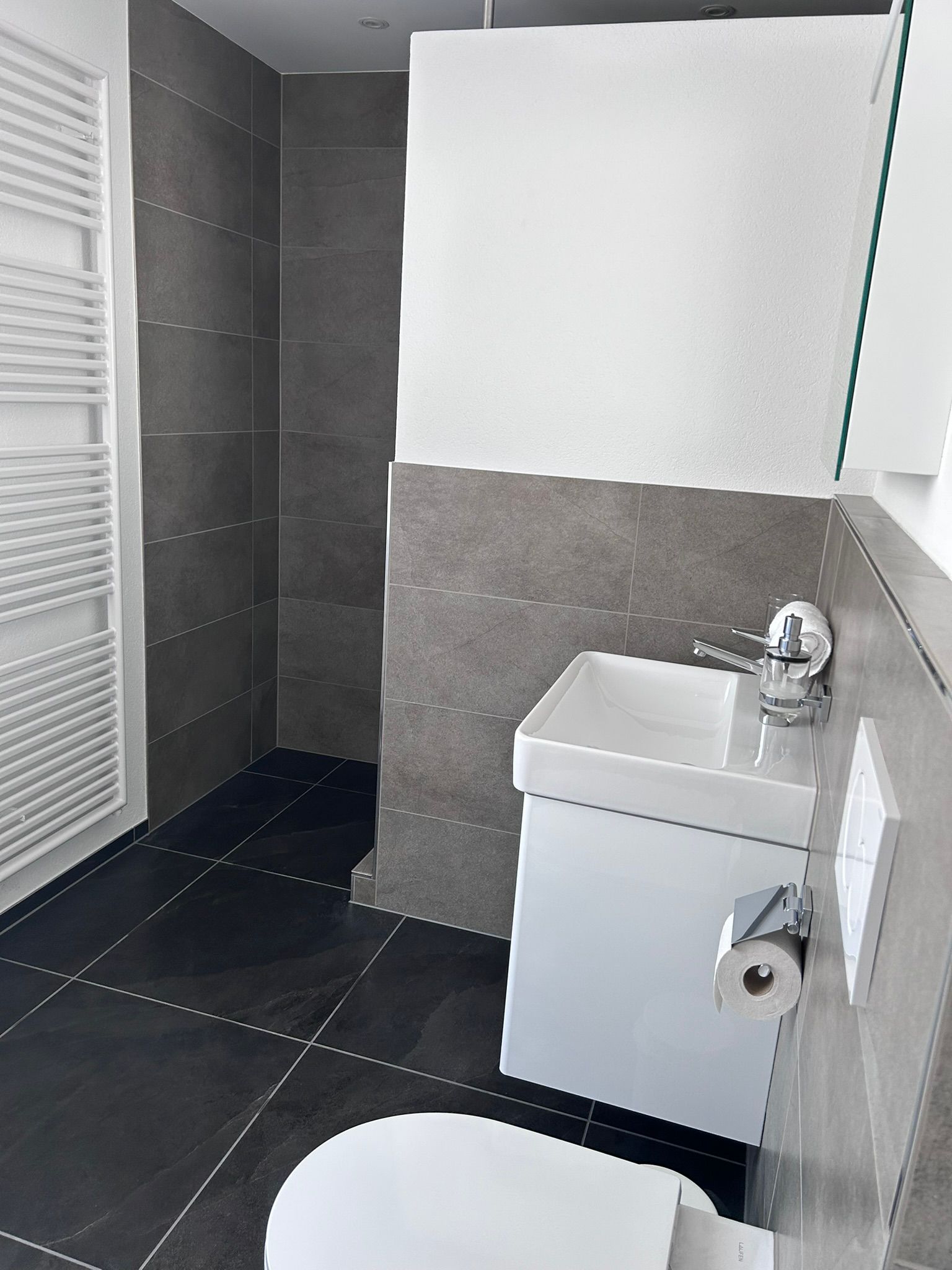 Bild eines gereinigten Badezimmers