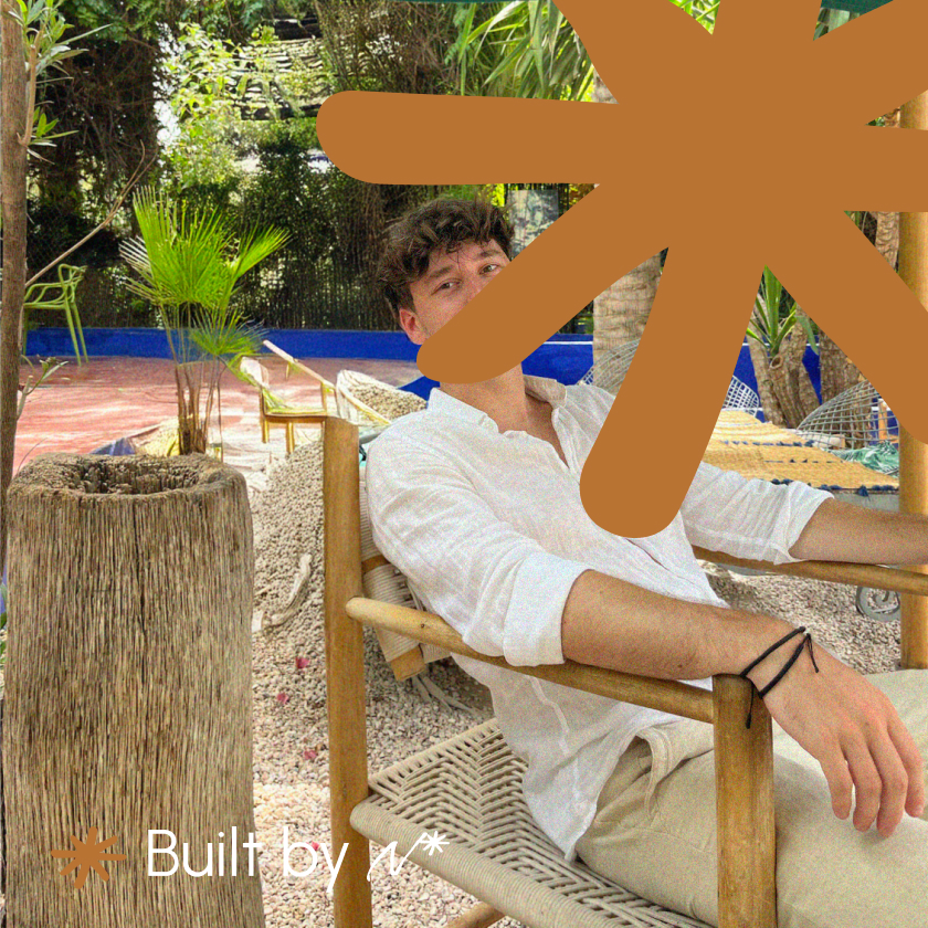 Photo a propos de built by nathan