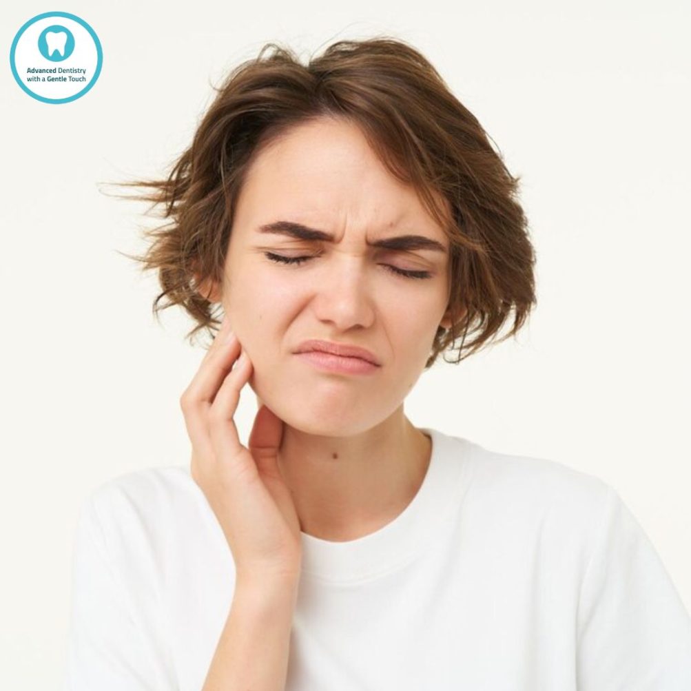 jaw pain right side near ear
