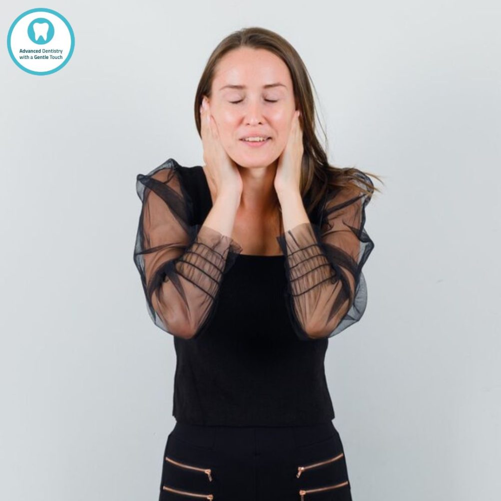 A woman with temporomandibular joint dysfunction symptoms