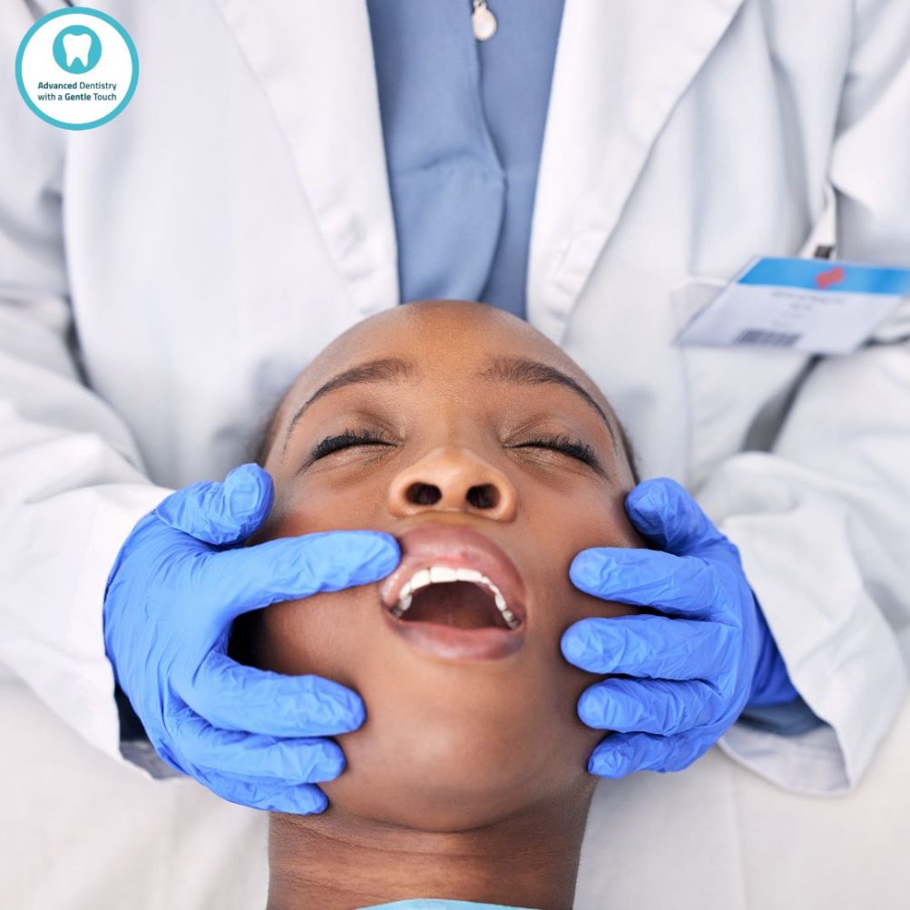 A dentist dealing with a popping jaw