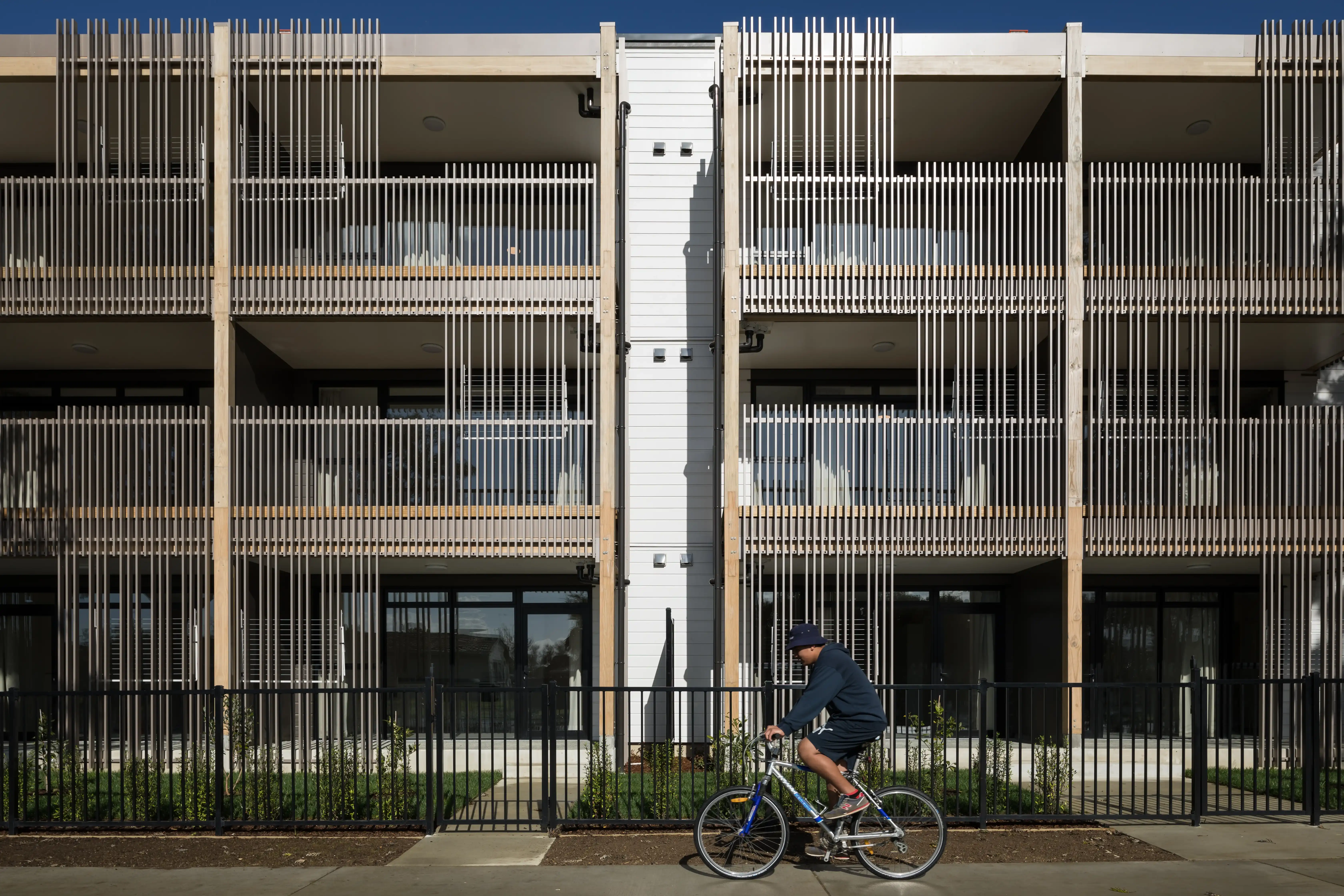Bader Ventura in Māngere, Auckland: Kāinga Ora apartments with Affinity balustrades and aluminium screens