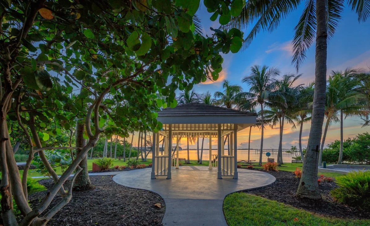 Luxury home construction in Sewall's Point, Florida with ICF expertise.
