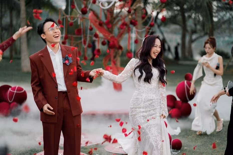 Ảnh Feedback khách hàng mua nhẫn của Lucy Bui Diamond