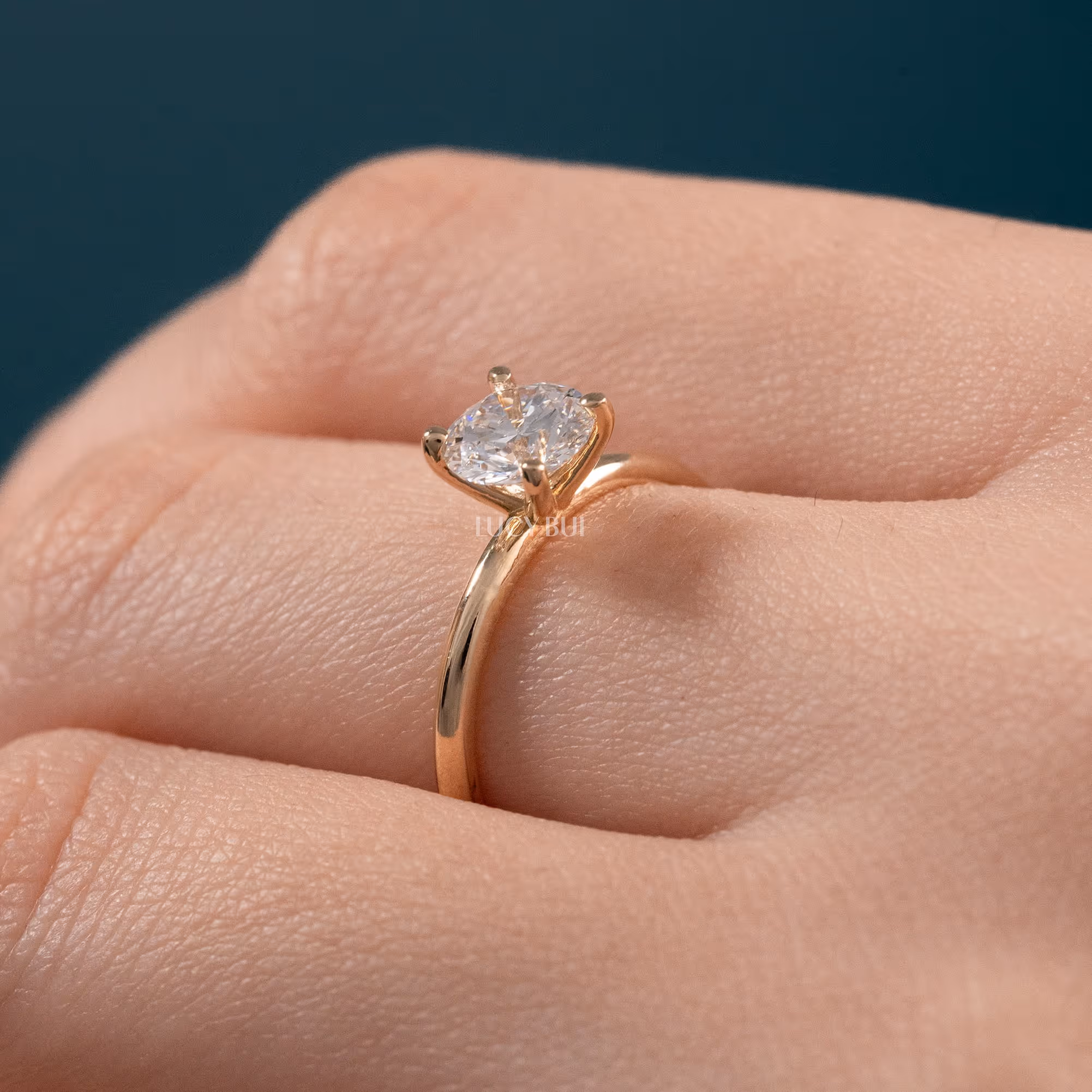 Iconic Solitaire Kim Cương Lab-Grown