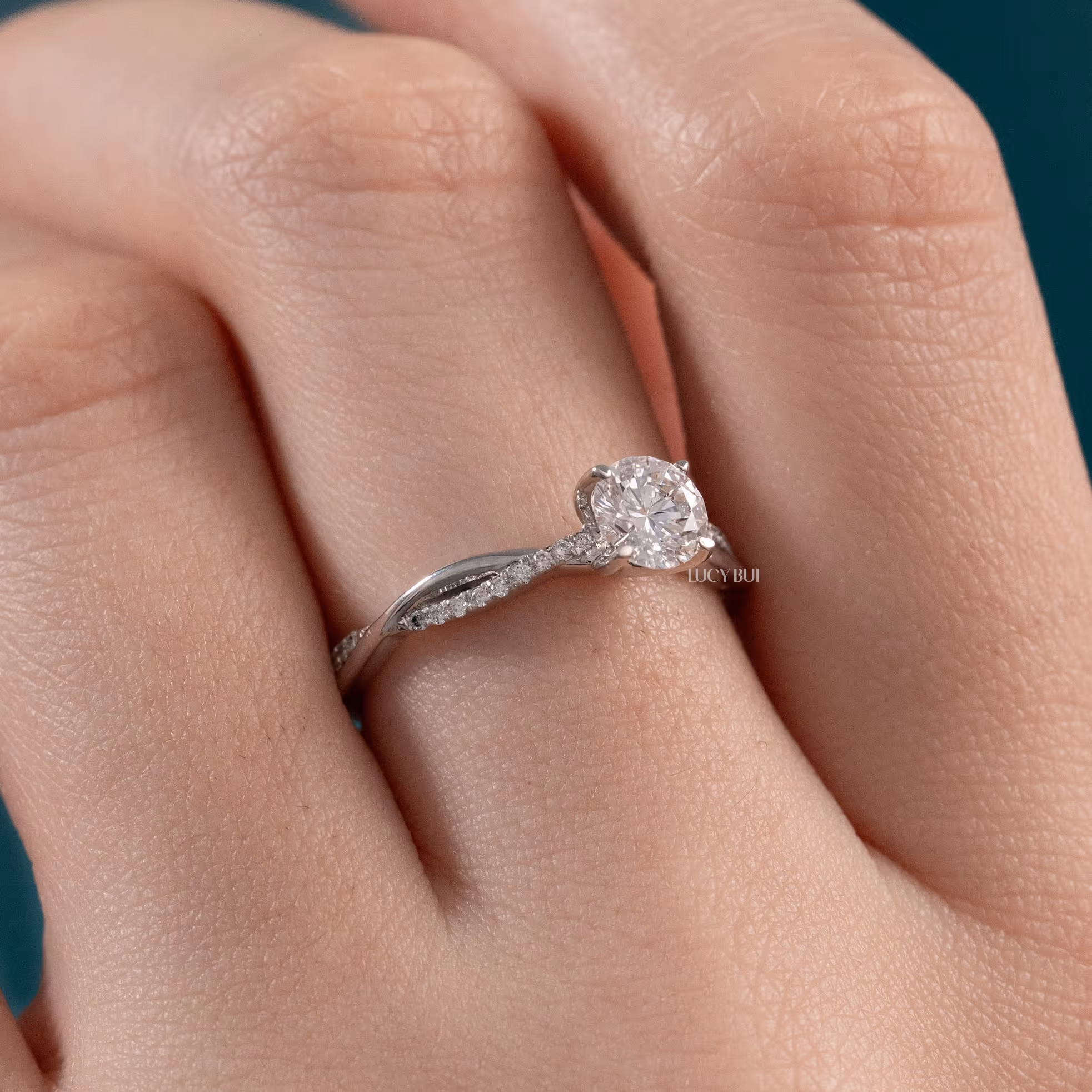 Twist Pave Kim Cương Tự Nhiên