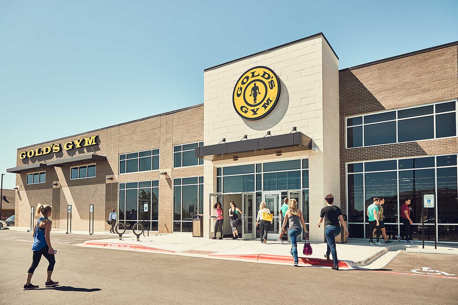 Gold’s Gym
