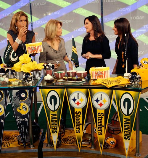popcorn bowl at today show, orville redenbacher's popcorn bowl, hoda eating popcorn, super bowl party recipes