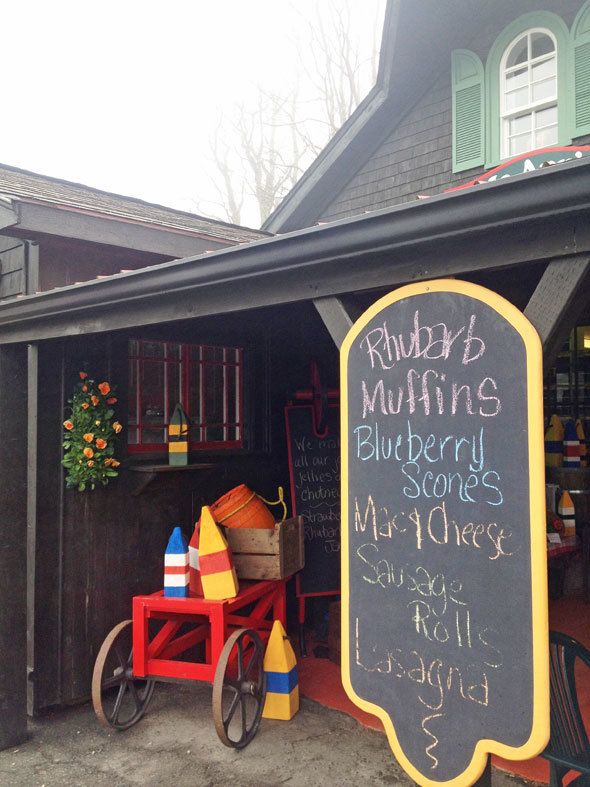 Jo-Ann's Deli, Mahone Bay