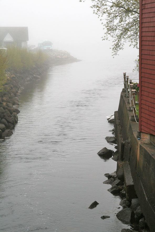 mahone-bay-foggy-day