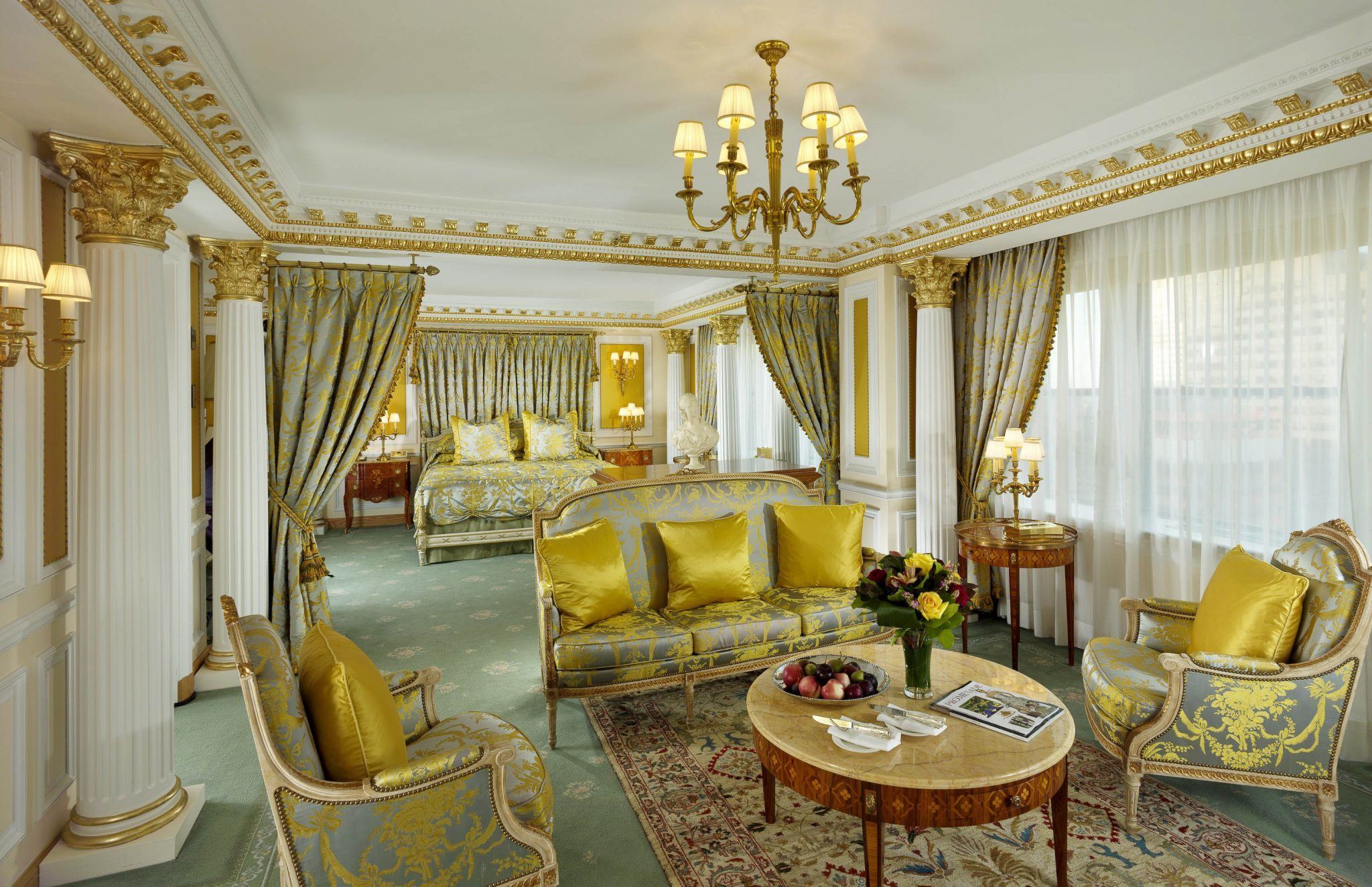 NYP_RoyalSuiteMasterBedroom