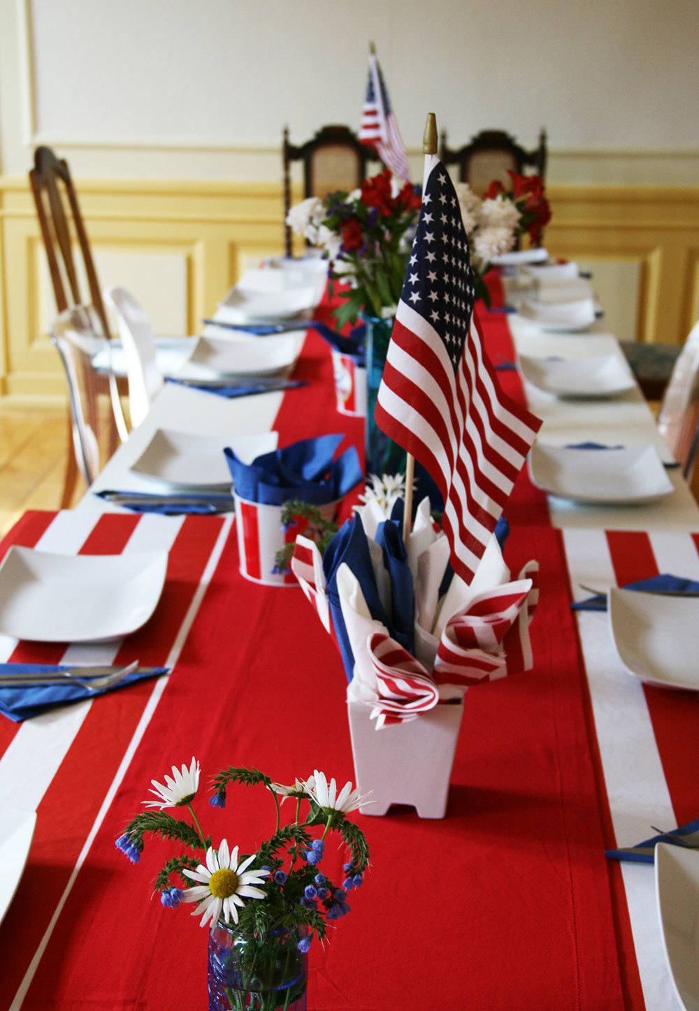 easy-4th-of-july-centerpiece
