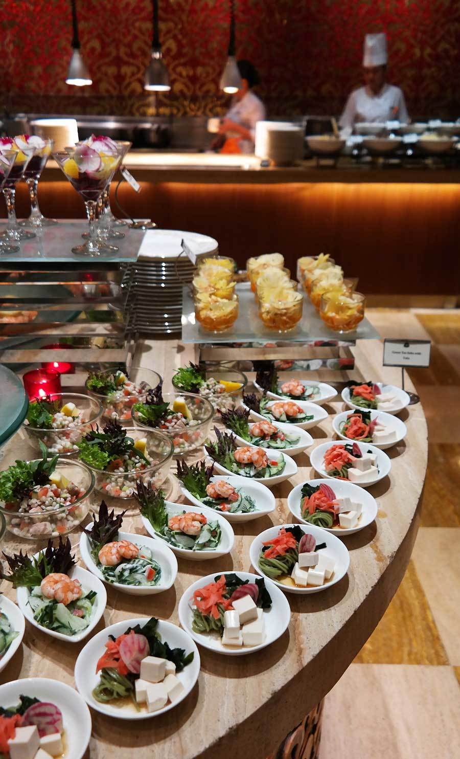 st-regis-bali-dinner-buffet-food