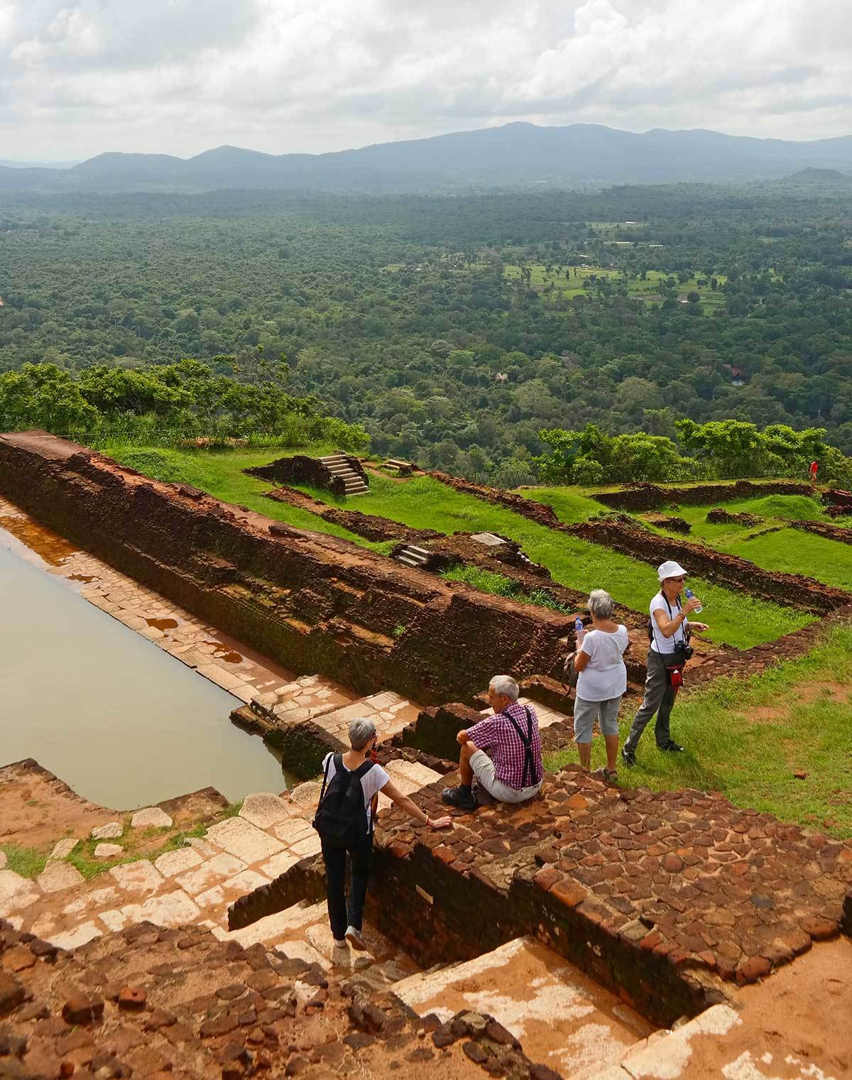 lion-rock-sri-lanka-fortress-ruins