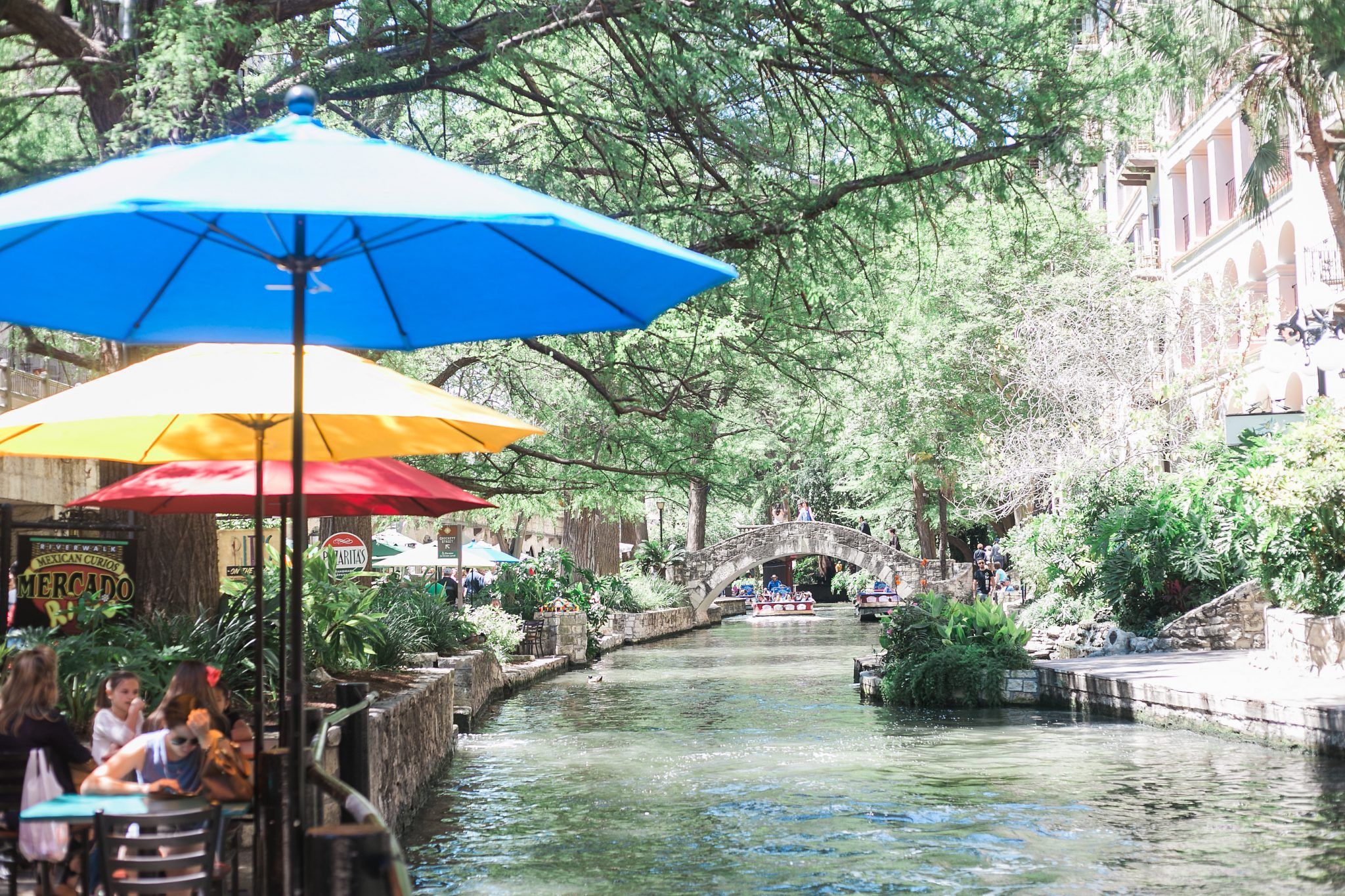 Girls Getaway San Antonio -- enjoying the Riverwalk