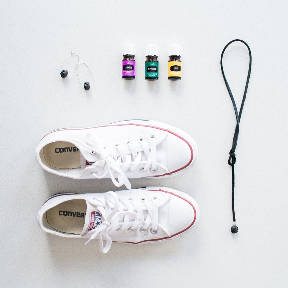 Diffuser jewelry, favorite oils & kicks by @nomadicnewlyweds