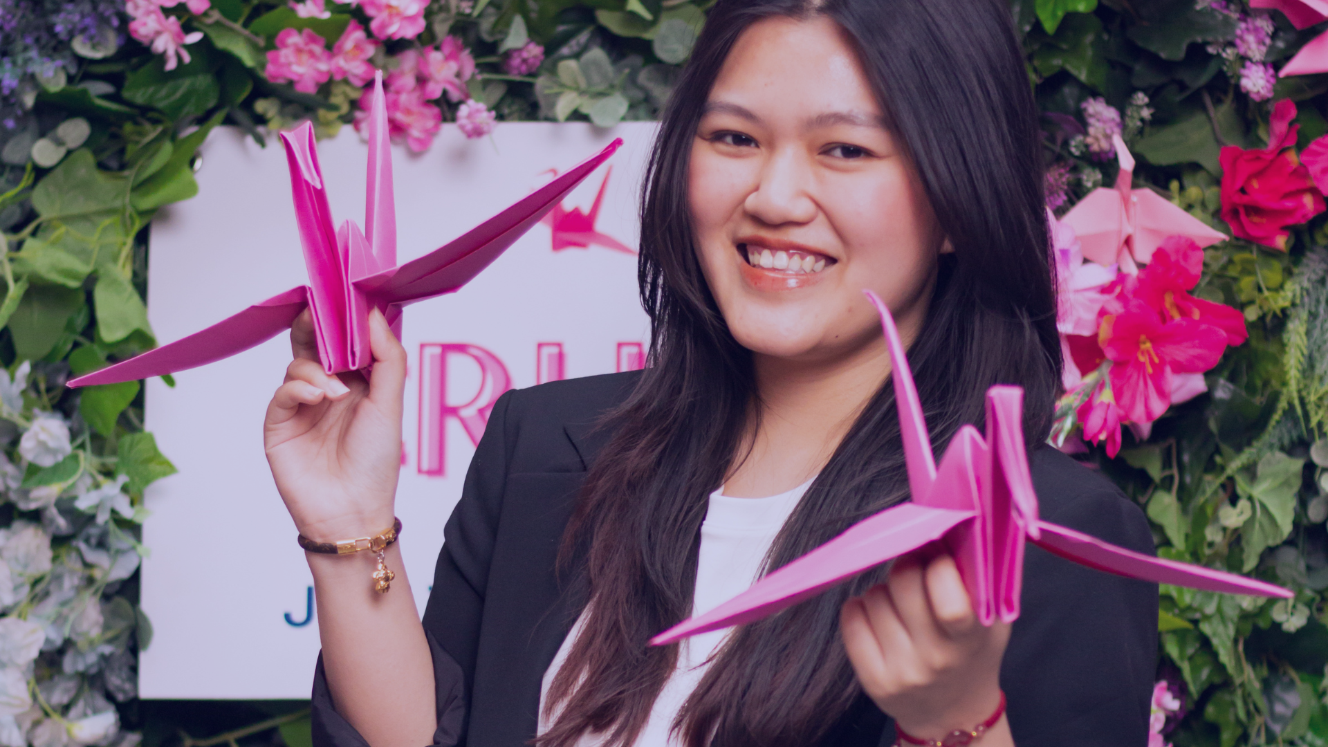 Folding origami birds isn’t easy. When you fold the first one, you might feel it's impossible to make more. No one folds 1,000 cranes alone.Progress comes from all of us showing up together. A community that works together. 