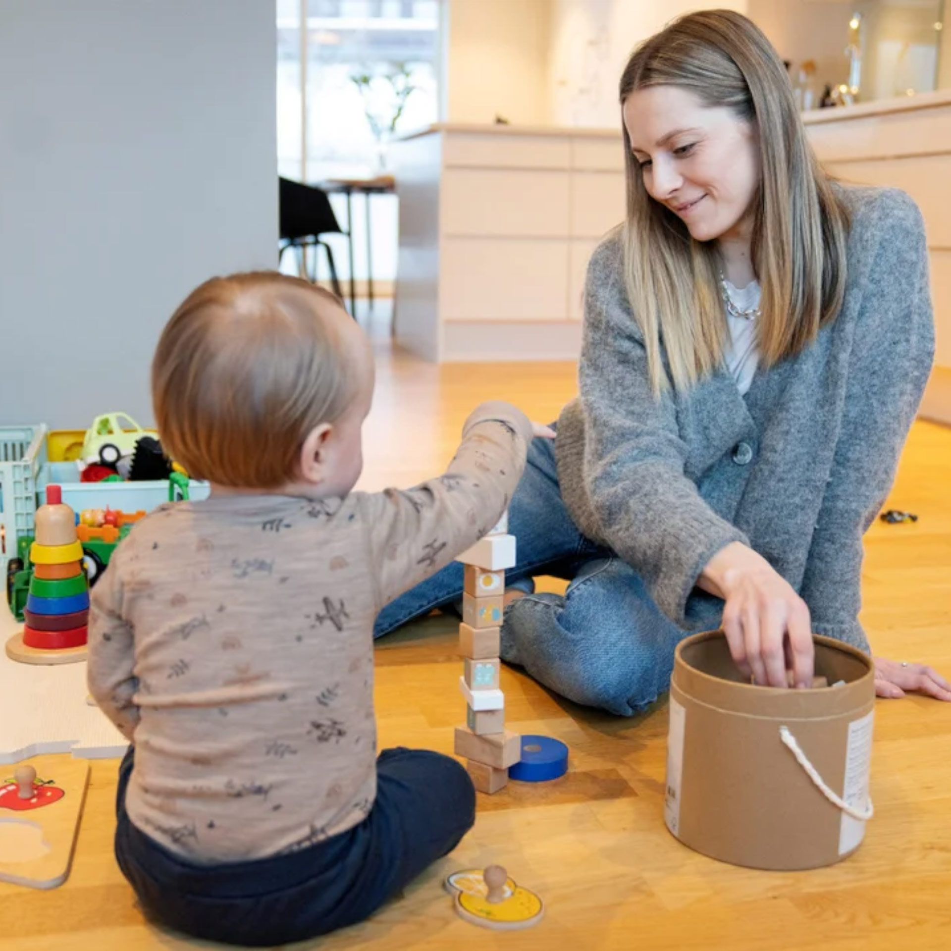 Nyhetssak fra DN.no om Akunas «4+1»-konsept for kortere arbeidsuke.
