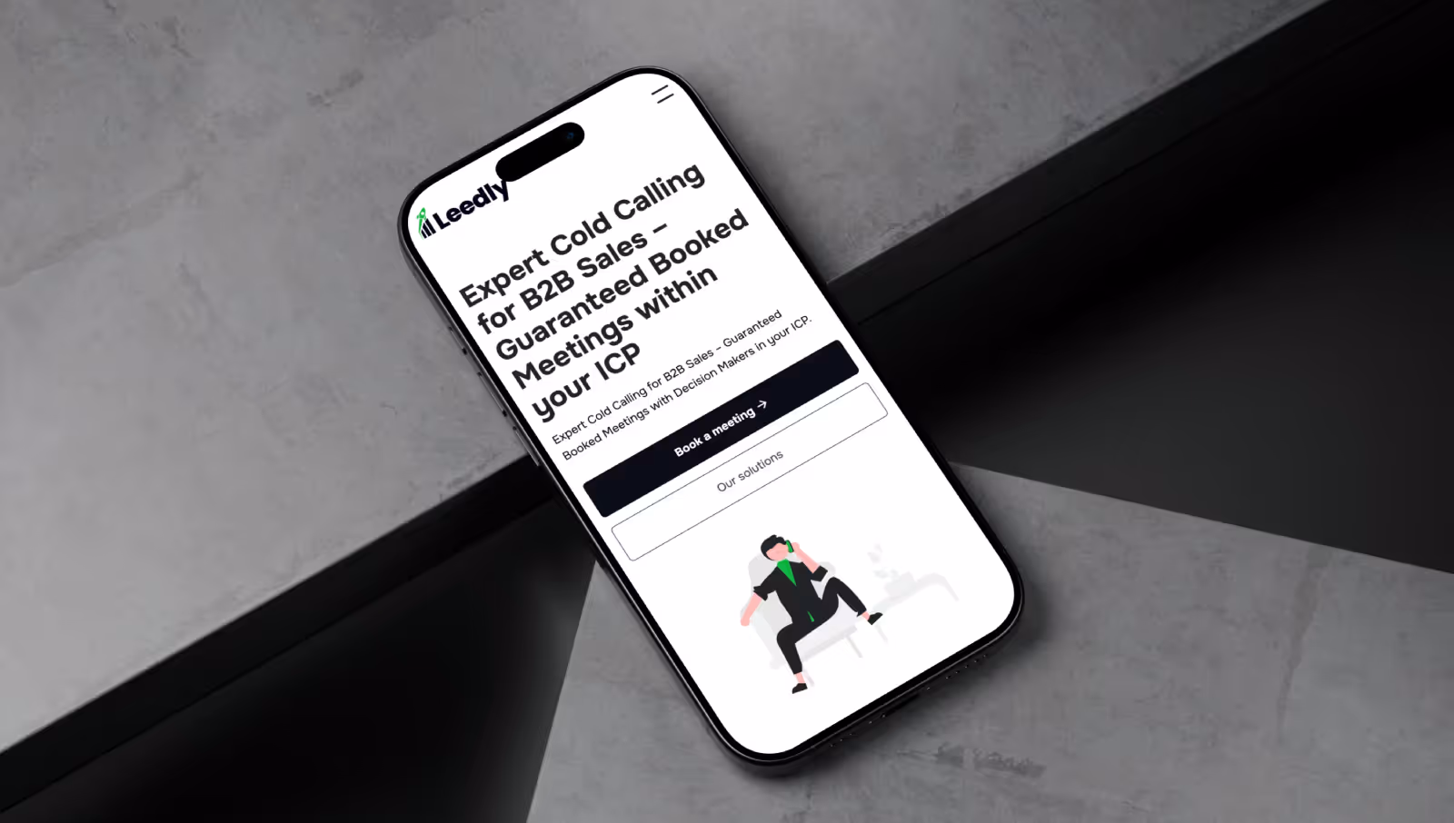 Mockup av iPhone som visar Leedlys hemsida
