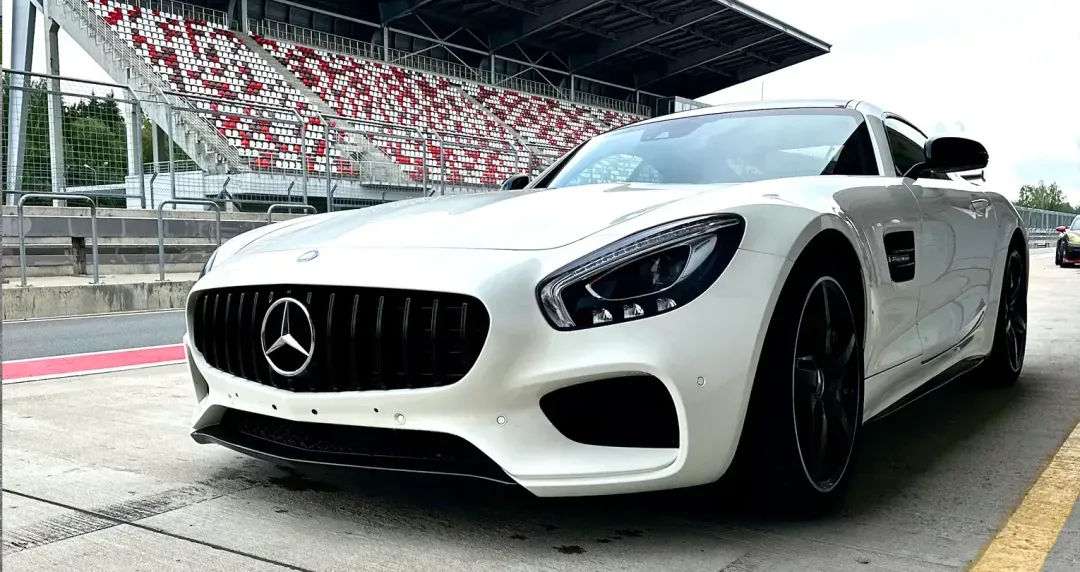 MERCEDES-BENZ AMG GTS