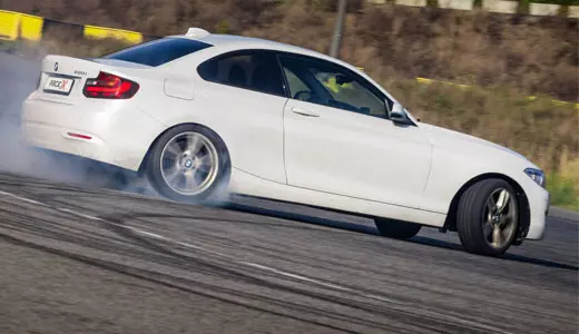 BMW 220 | Мощность