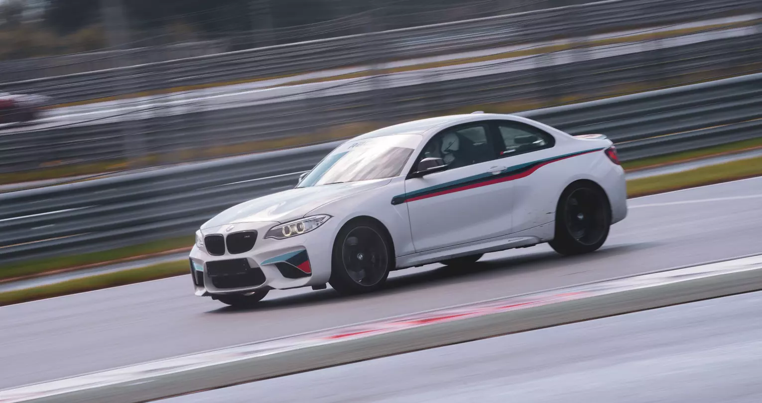BMW 220I