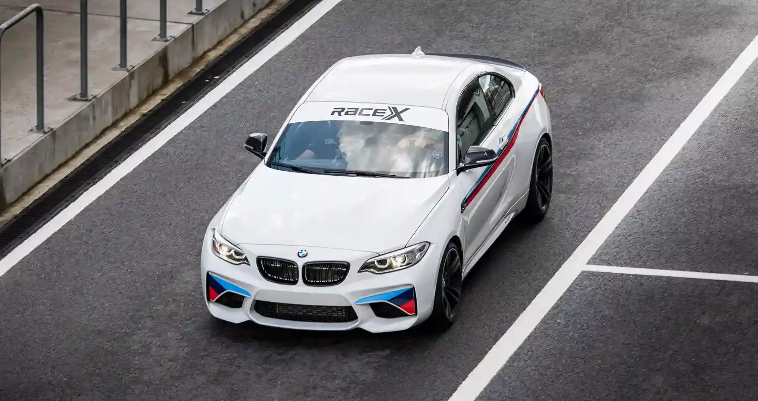 BMW 220I