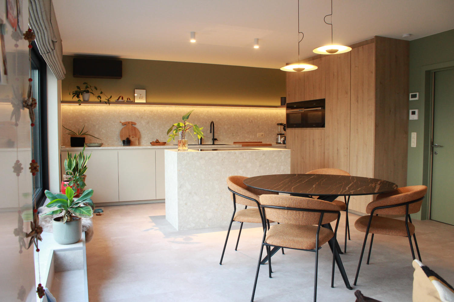 Stijlvol gerenoveerde keuken