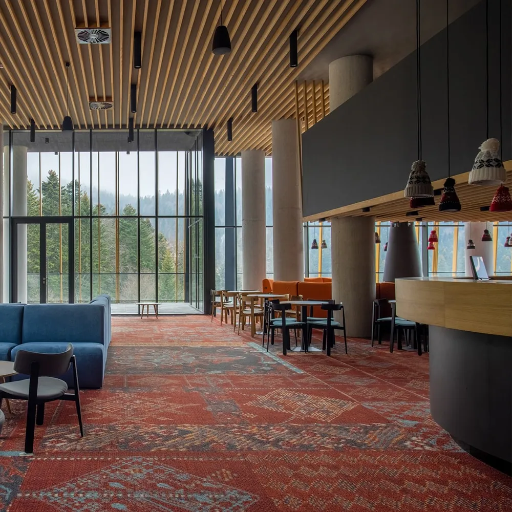 Professionele achtergrond geluidsinstallaties voor hotels