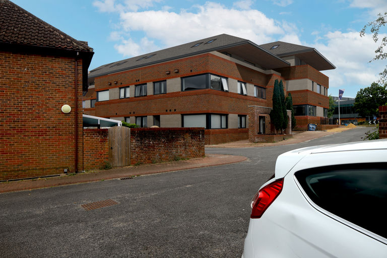 fKm3zGapRborpD3KtFUTW-9wQHGPWKRTdjIX91tNJb4