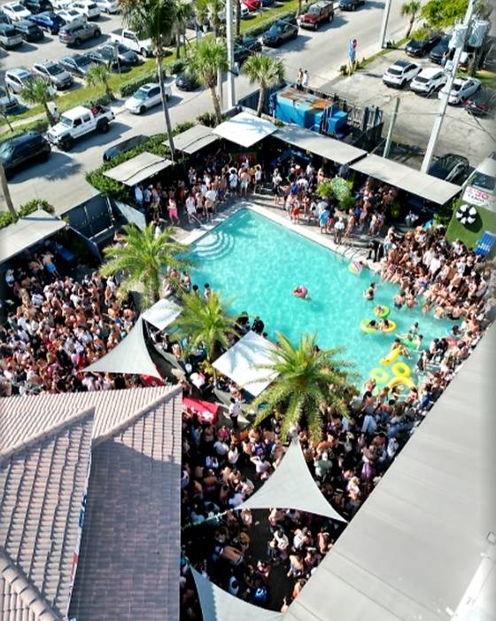 Rock Bar Day Club pool party