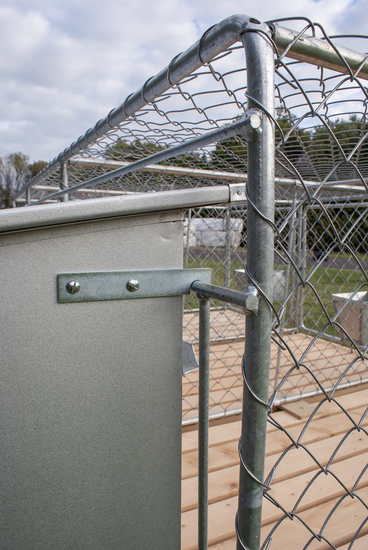 Five Star dog kennel with attached run – spacious, handcrafted macrocarpa design