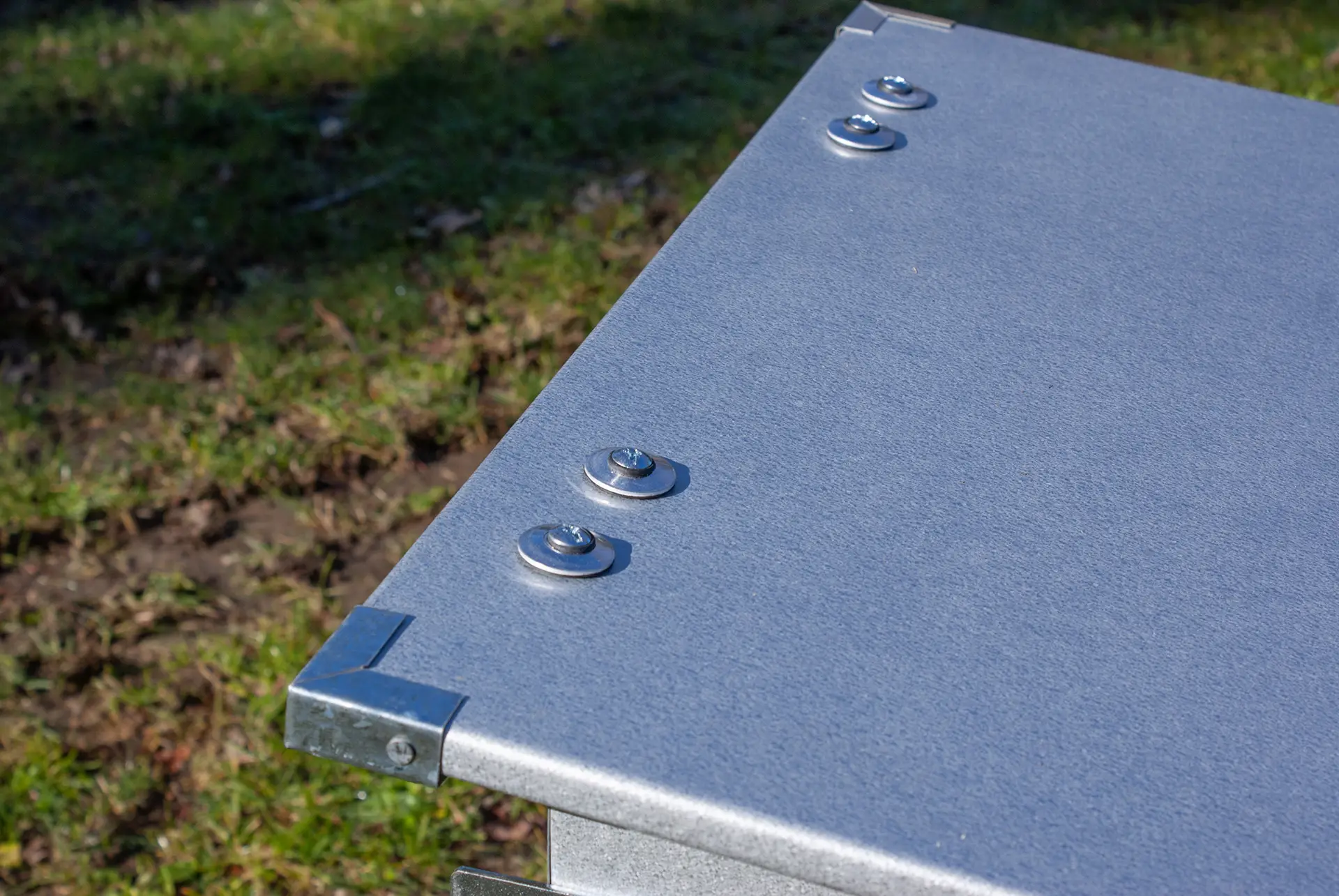 Five Star timber dog kennel – weatherproof design for outdoor comfort