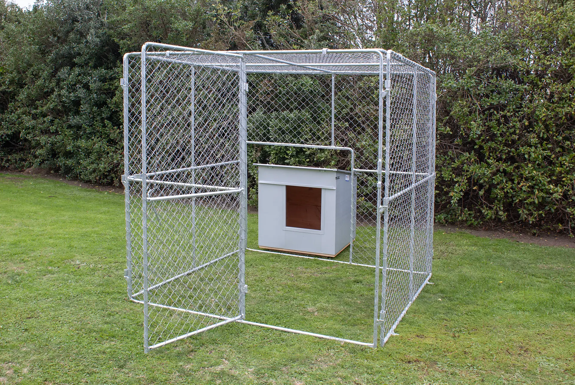 Large galvanised walk-in dog run – durable, weather-resistant design