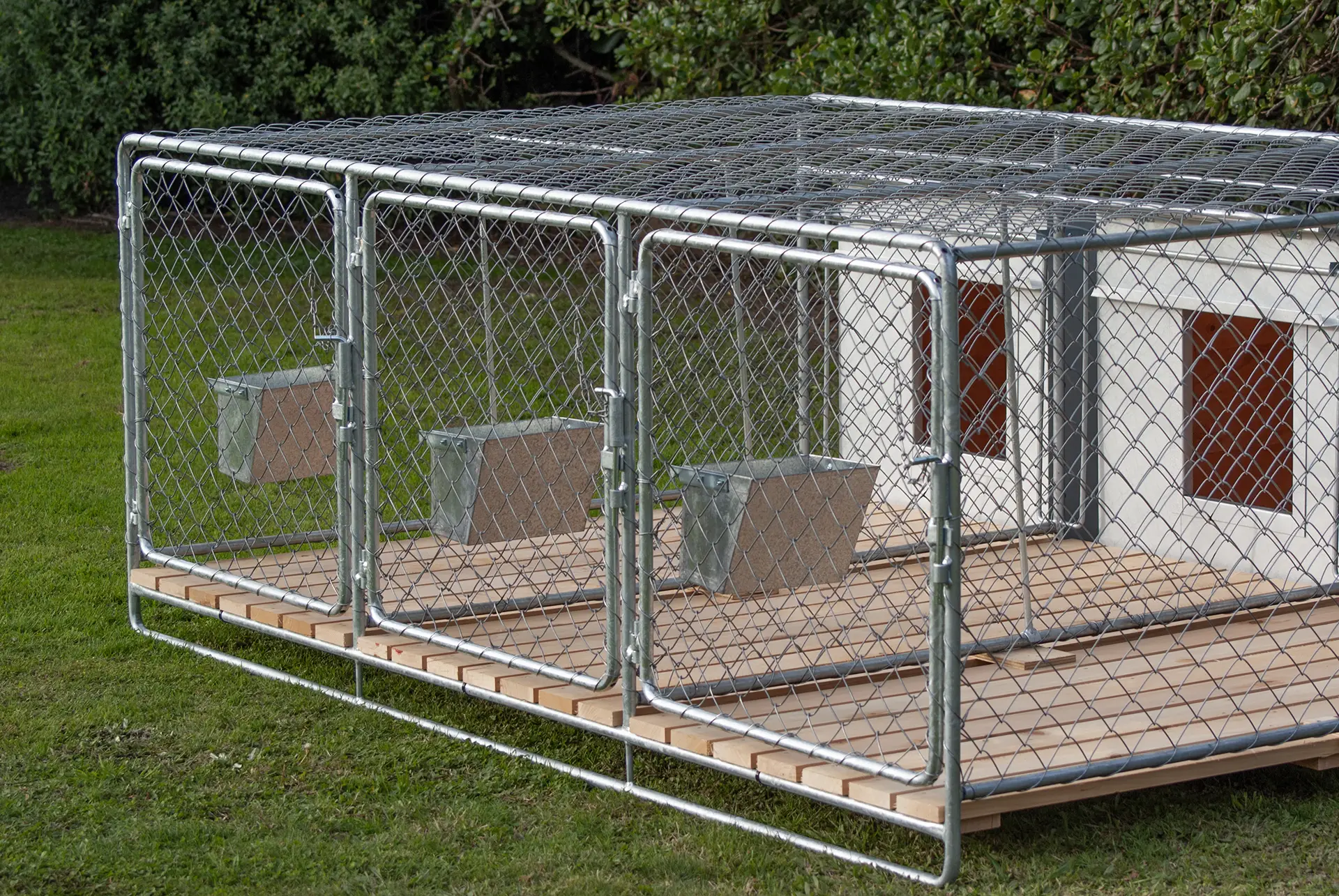 Heavy-duty galvanised run gate – secure access for dog runs, made in New Zealand
