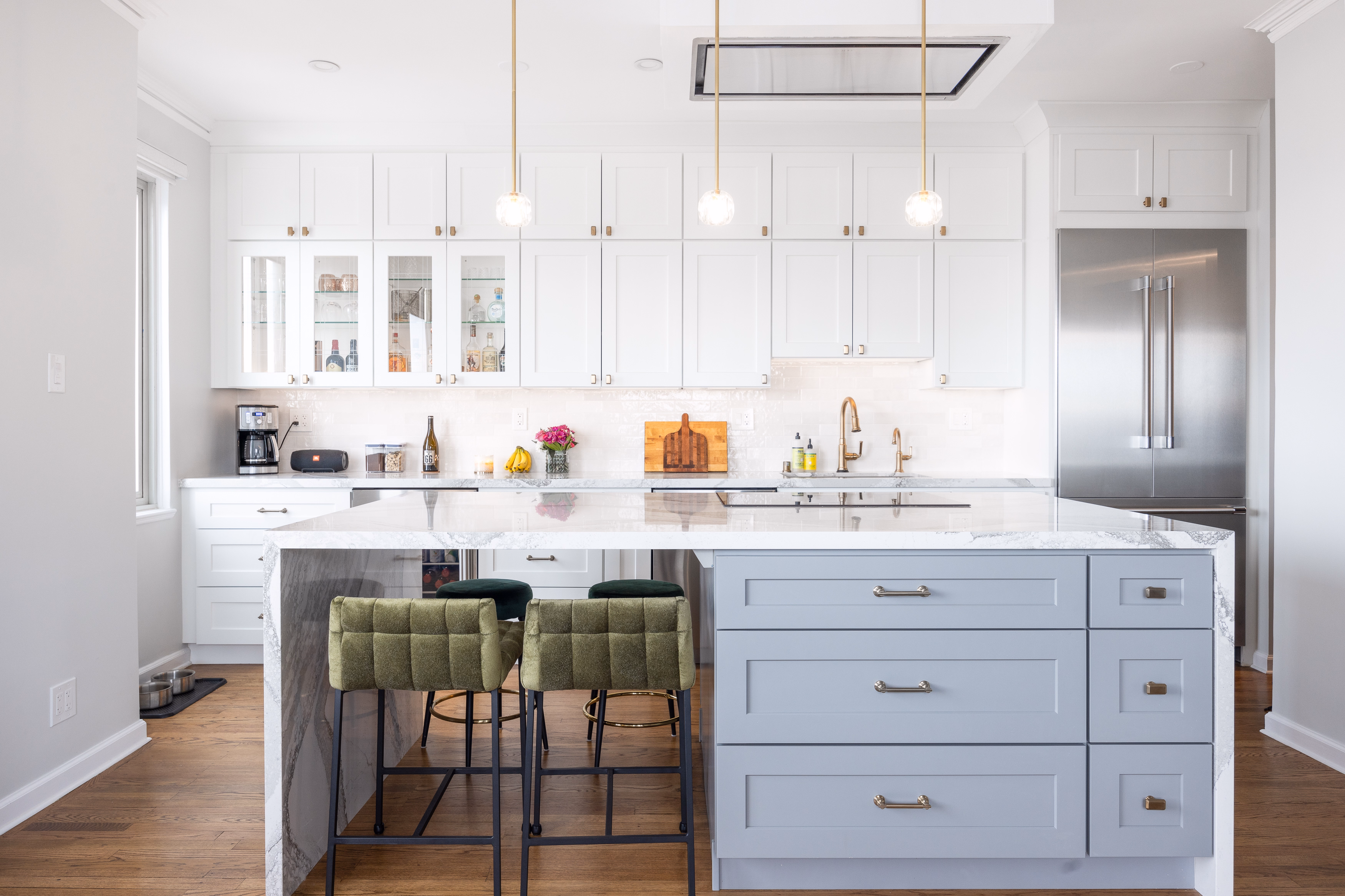 White kitchen with island