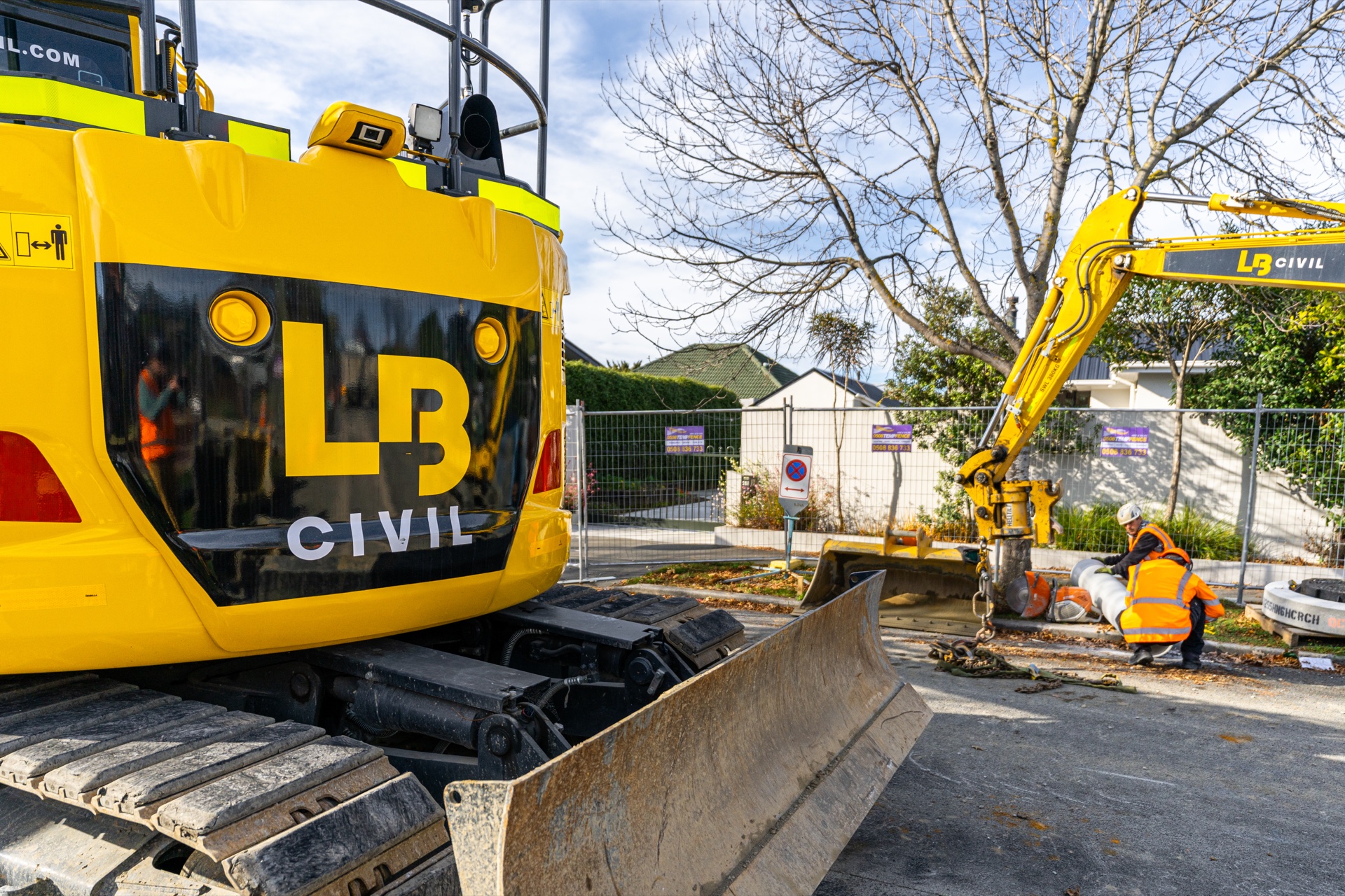 Video and photography for LB Civil on a Waltham sewer renewal with Fulton Hogan. Motion graphics explaining pipe bursting, plus 82 edited photos.