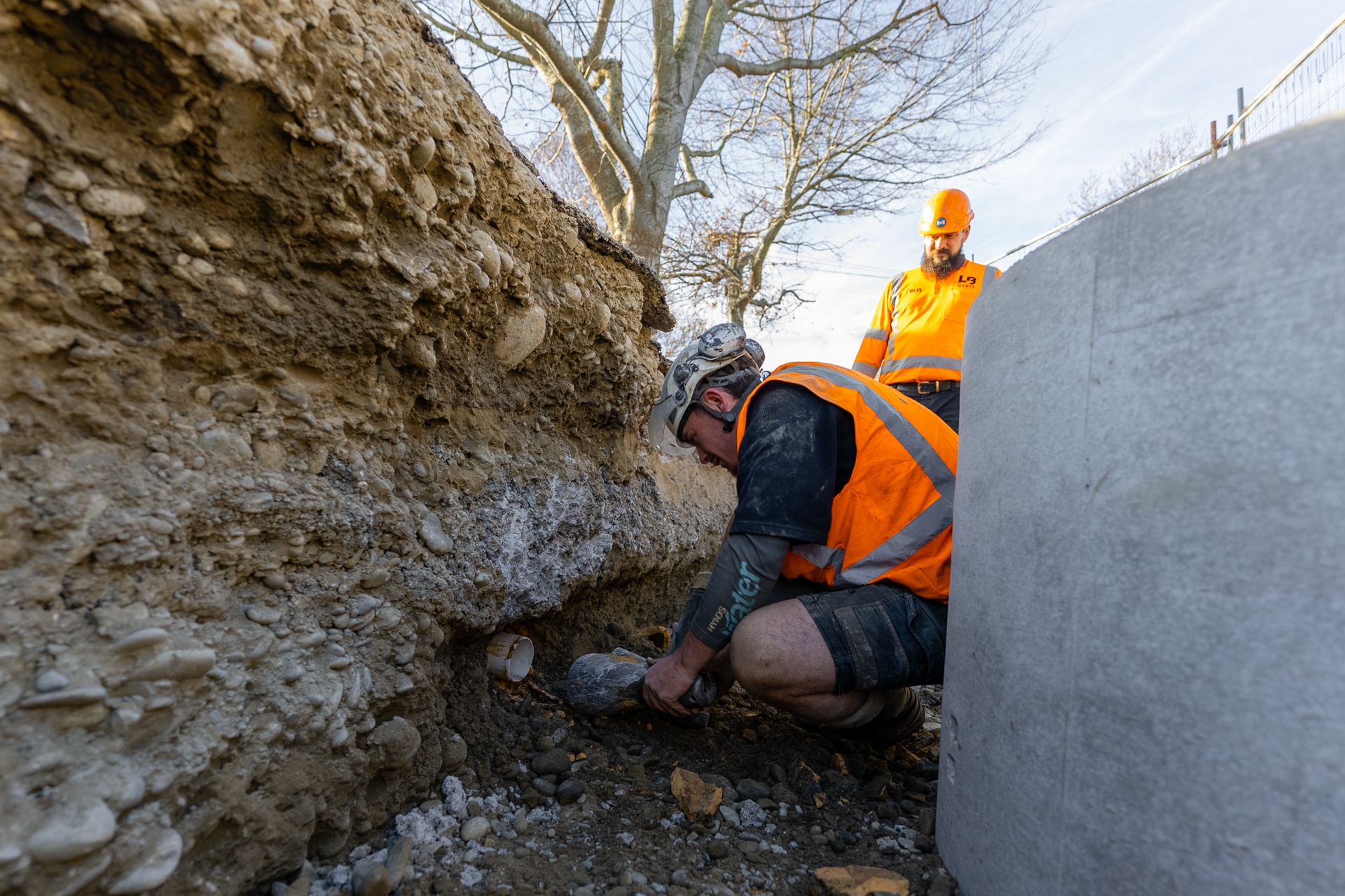 Video and photography for LB Civil on a Waltham sewer renewal with Fulton Hogan. Motion graphics explaining pipe bursting, plus 82 edited photos.