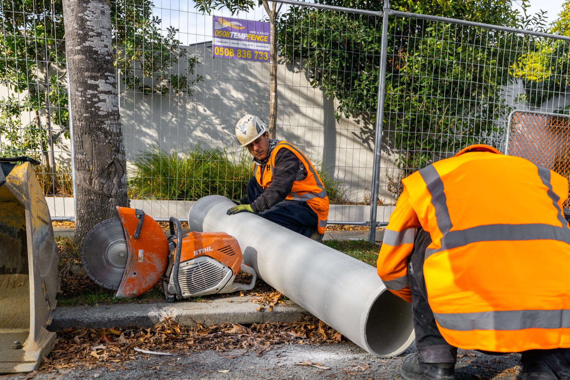 Video and photography for LB Civil on a Waltham sewer renewal with Fulton Hogan. Motion graphics explaining pipe bursting, plus 82 edited photos.