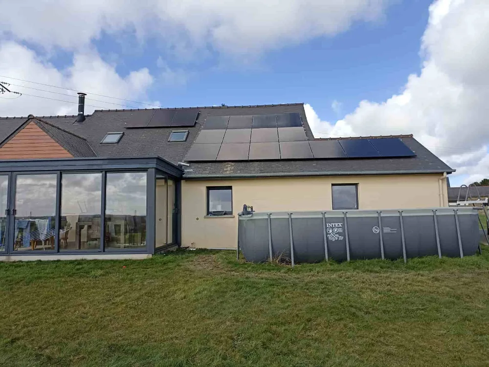 Grande maison à Saint-Jouan-de-l’Isle équipée de 18 panneaux solaires