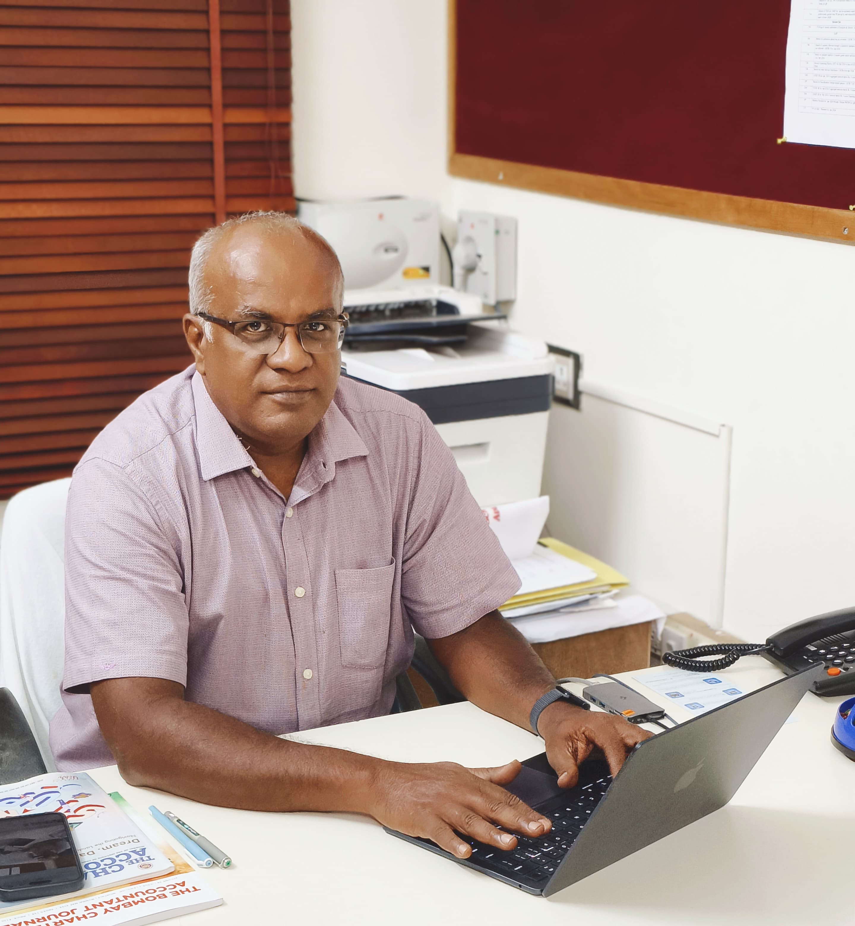 [team] image of individual team member (for a mosques)