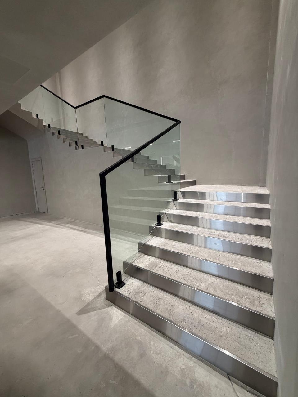 Glass-balustrade staircase, creative studio, JAFZA