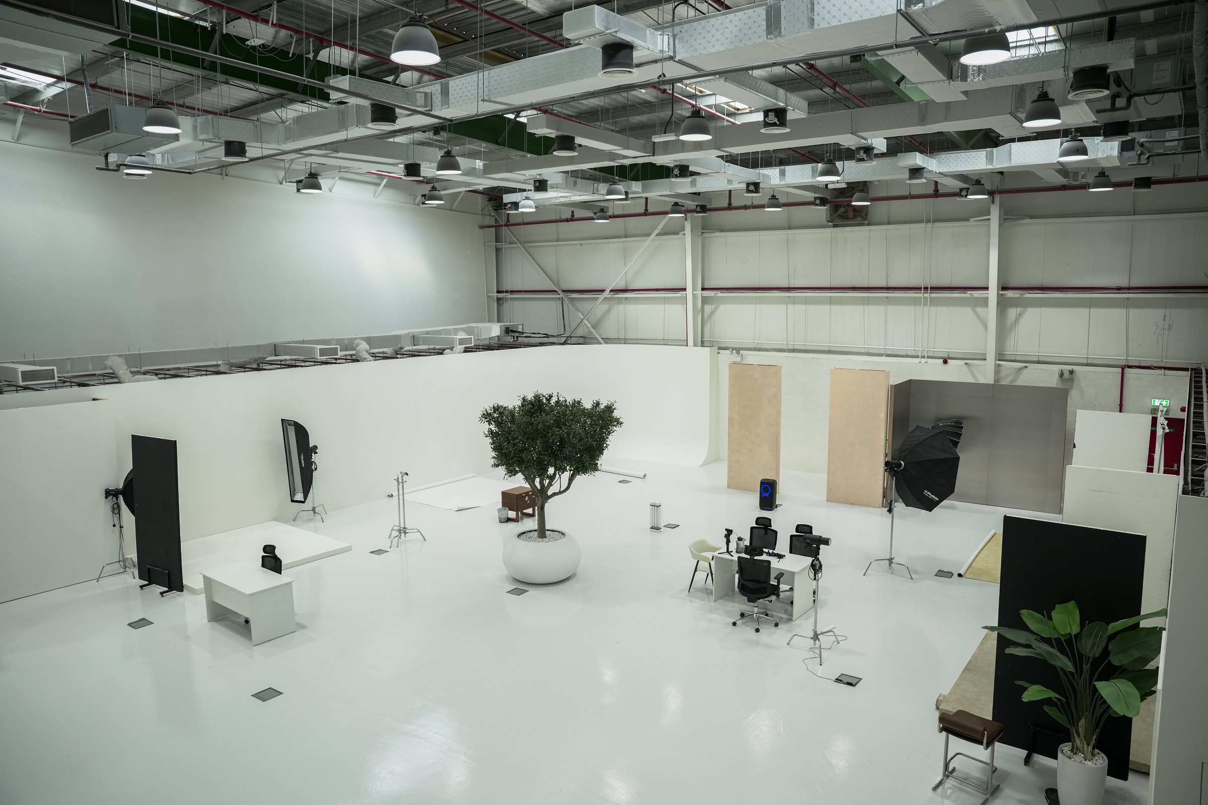 White photography studio with cyclorama wall, creative studio, JAFZA