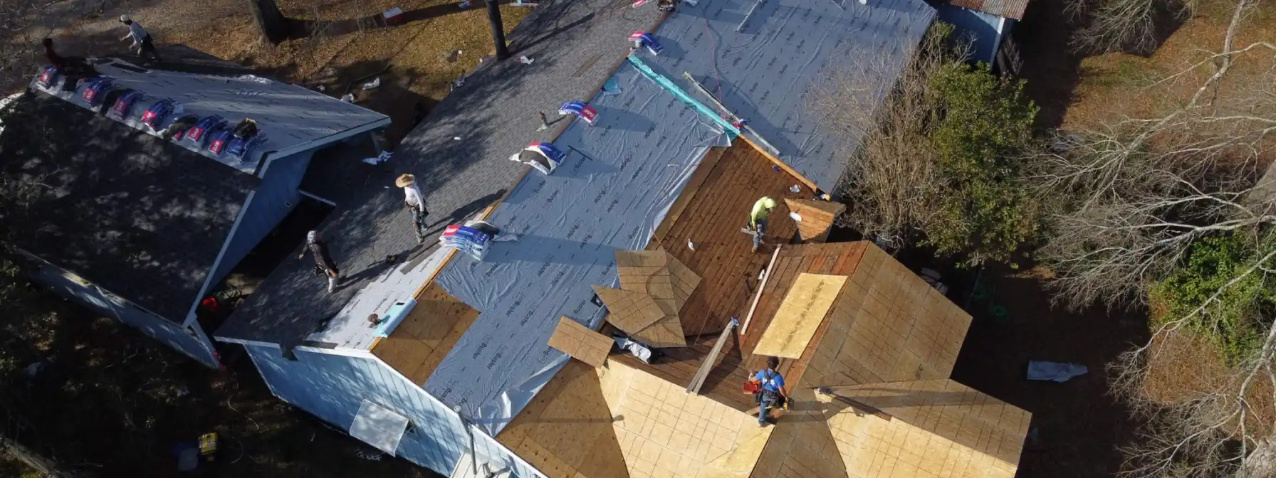 roofing crew in New Orleans