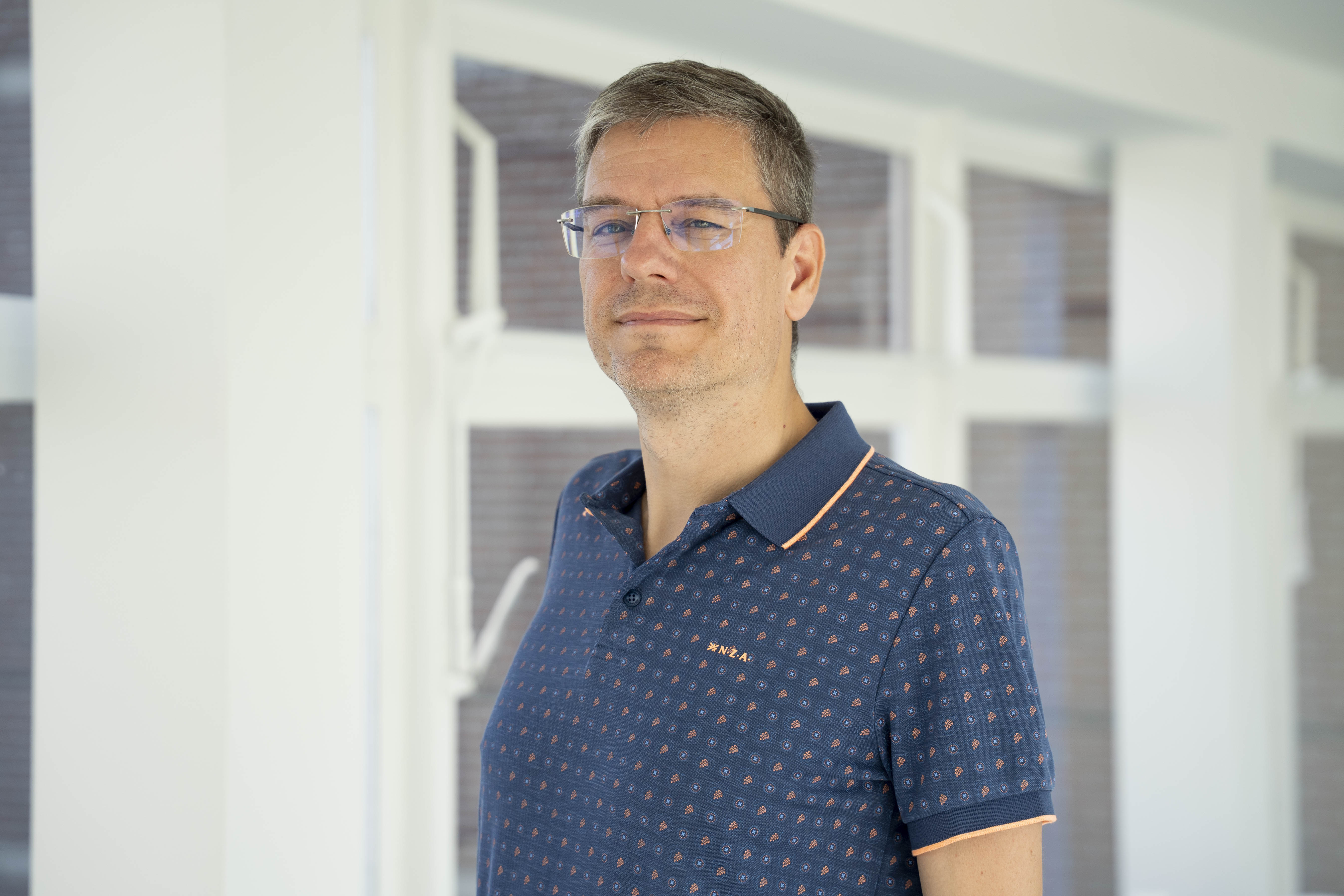 Dr. Olivier Bollen