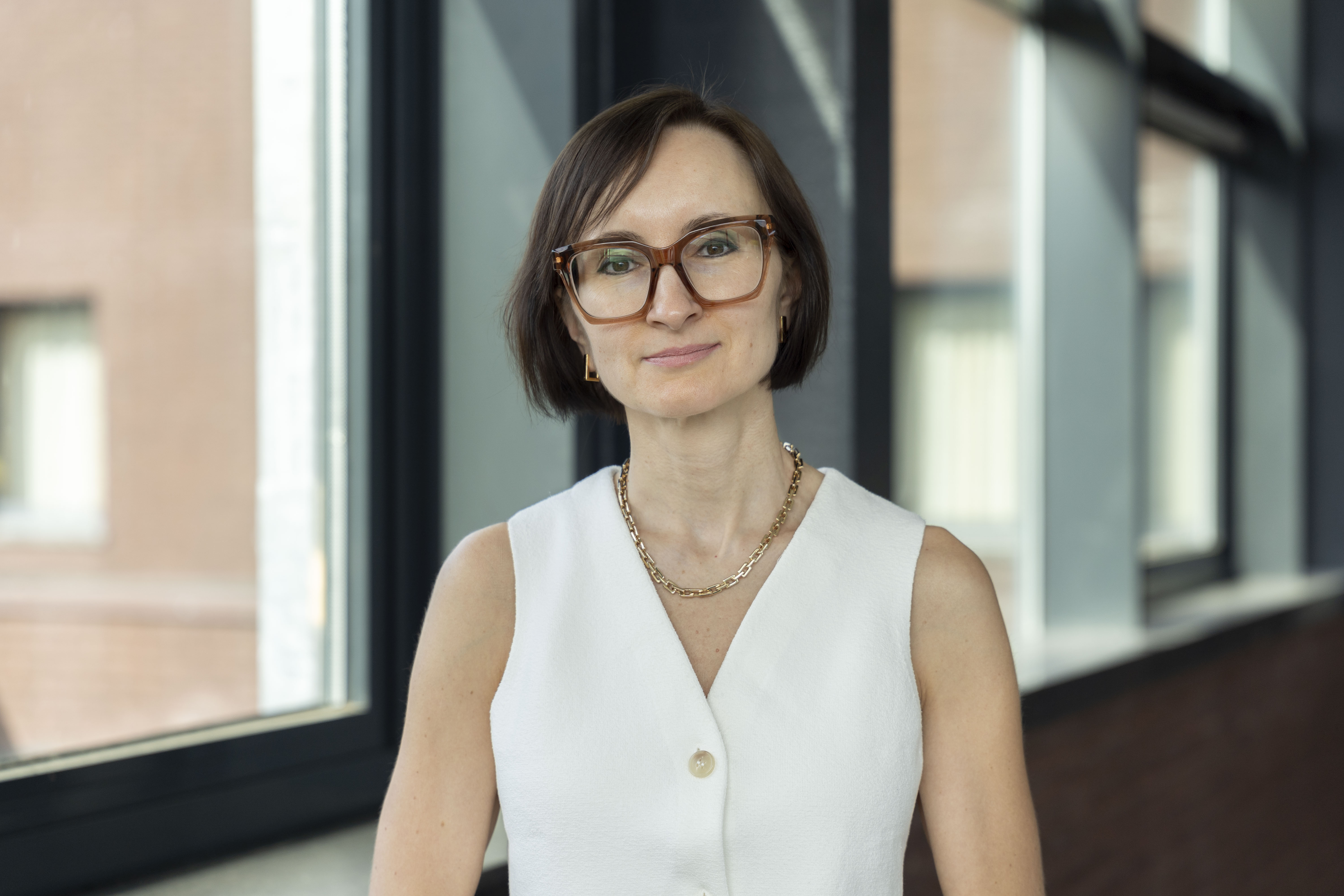 Dr. Karina van Kaam