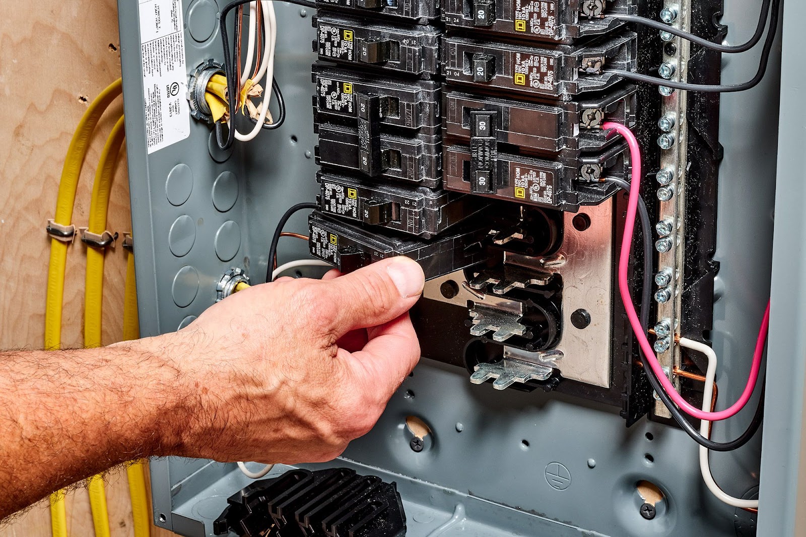 Installing circuit breakers and fuses