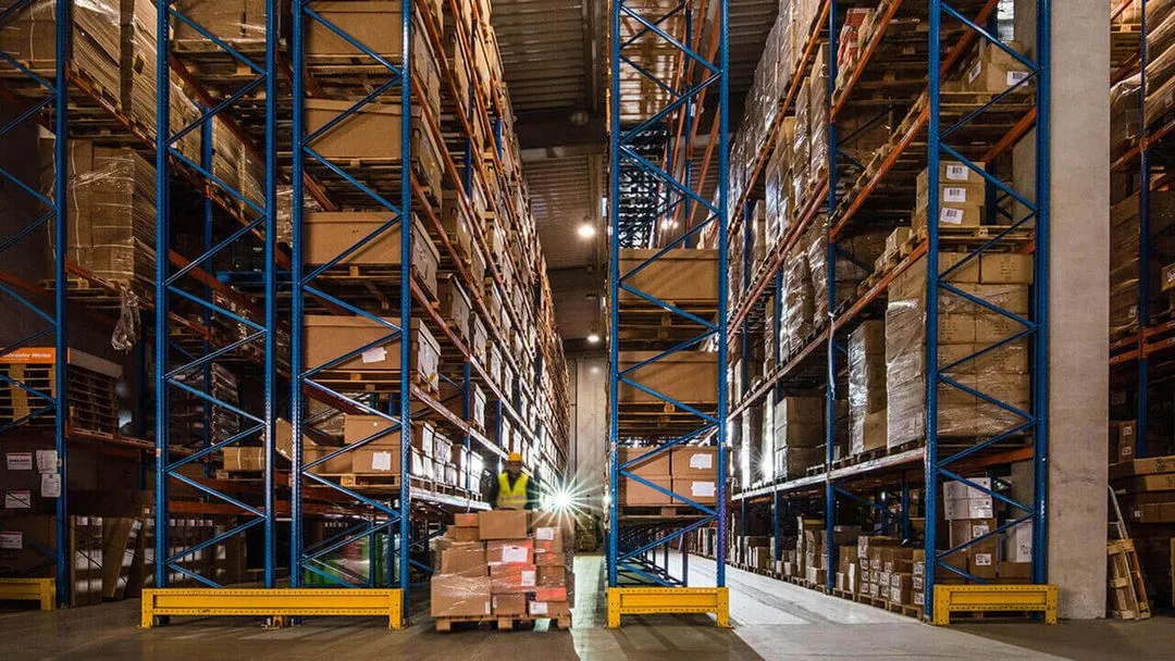 Explore our warehouses 3